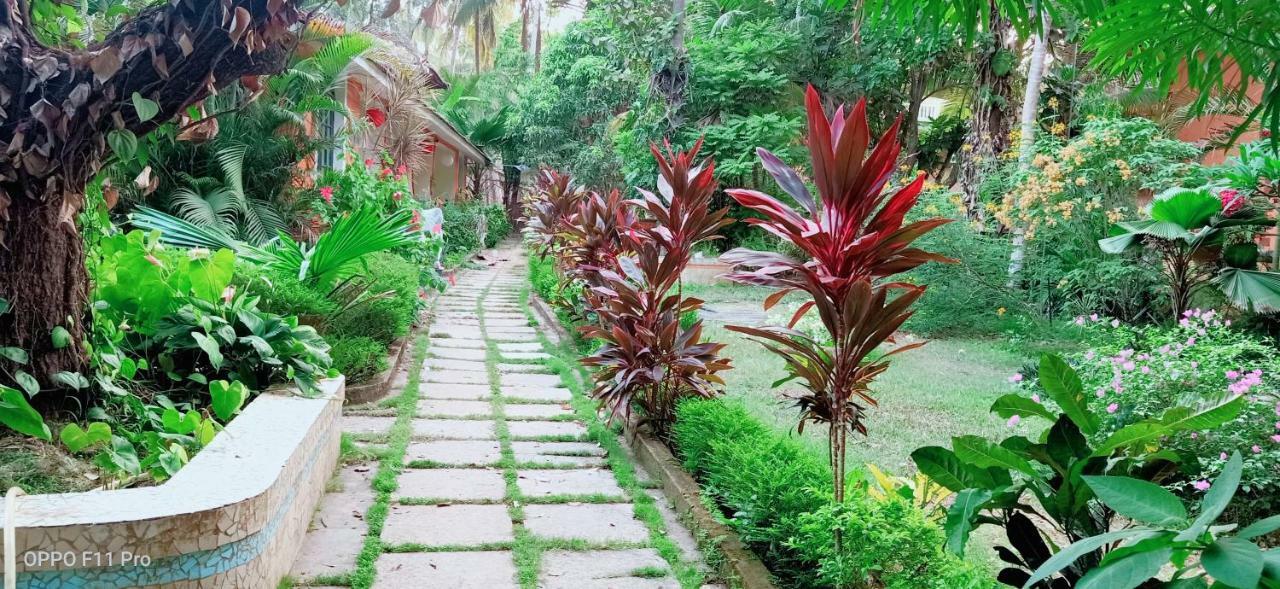 Country Side Inn Portuguese Guest House Cuelim Bagian luar foto